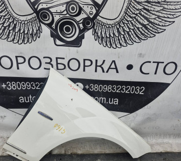 Крило переднє праве Mercedes C W204 2007—2014 21722455
