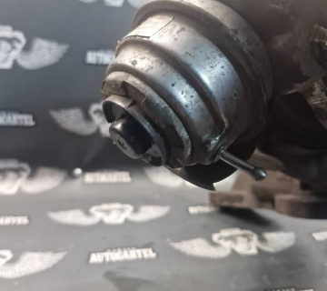 03l253010f Турбіна vw caddy iii 04-15, golf vi 09-14, tiguan 08-16, обломані фішки актуатора