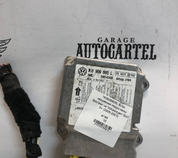 1K0909605L Блок керування подушками безпеки на Volkswagen Golf 5+ (2005-2009)