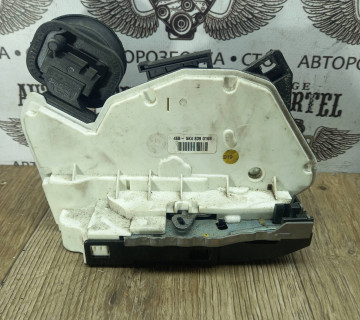 Замок дверки правий задній Volkswagen GOLF VI 08-12б 7pin, 5K4839016B