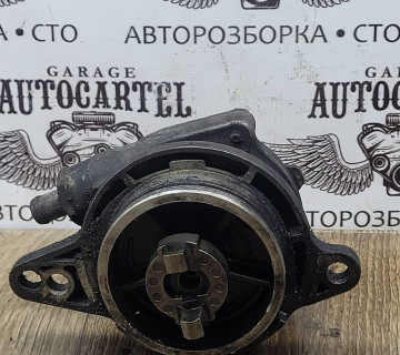 Вакуумний насос BMW E46 2.0 320D E39 3.0D 2249939