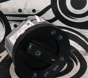 Перемикач світла фар Skoda Yeti 2009 5L0941431E