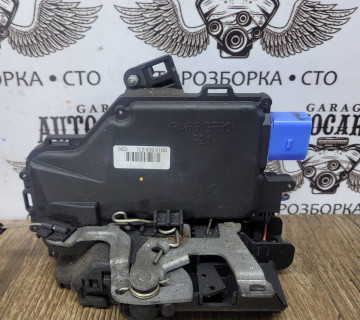7l0839016d замок двері задній правий Skoda a5
