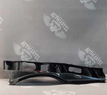 Кронштейн бампера переднього лівого VW Passat B6 3C0807889