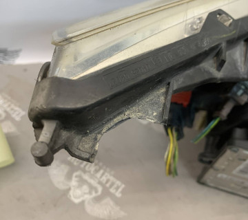 Фара передня ліва Xenon Citroen C4 9646894380