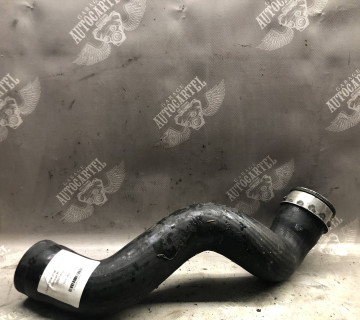 Патрубок інтеркулера VW Passat B5 1.9TD 3B0145834R