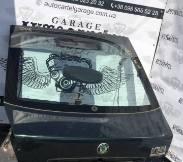 Задня ляда кришки багажника Skoda Octavia Tour ліфтбек 21101601