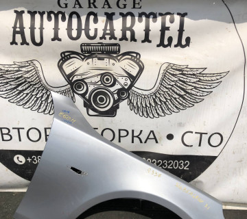 Крило переднє праве BMW e60 21100840