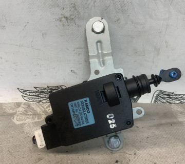 Привід замка кришки багажника Hyundai Santa Fe 95750-2b000