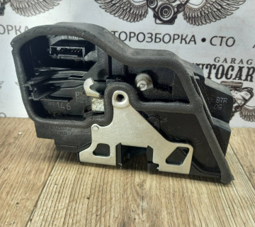 Замок двері передньої правої BMW 3 E90 E91 E92 E93 с 2011, 7202146, 7229458