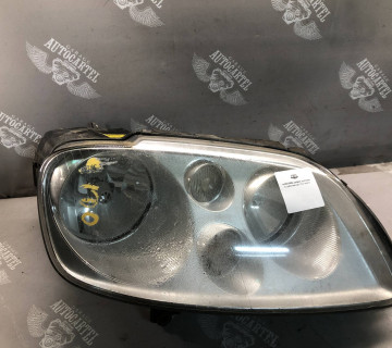 1T0941006к Фара передня права Volkswagen Touran дефект кріплень