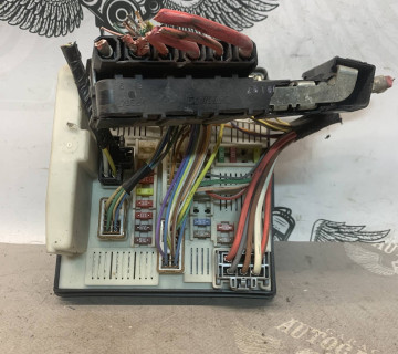 Блок запобіжників USM RENAULT SCENIC 2, MEGANE 2 8200481866g