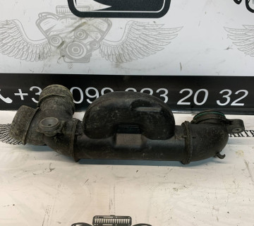 Патрубок інтеркулера 1.6 HDI Peugeot Partner 206 207 307 407 1007 citroen c5 9655059180